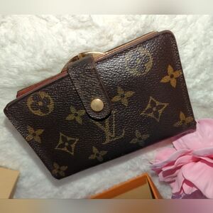 Louis Vuitton Brown Monogram Kisslock Wallet Includes Box Authentic